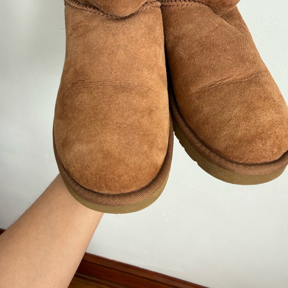 UGG Classic Short Chestnut Suede Shearling Boots Size 7 / EU 38 - Picture 5 of 10